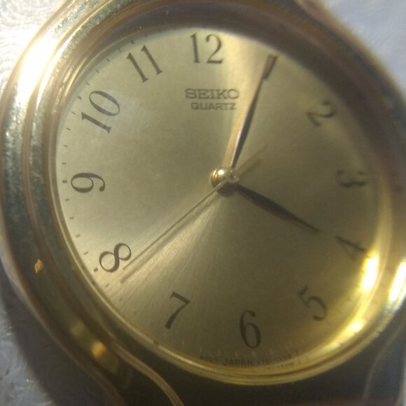 Seiko Quartz Watch V701-6K69 Thin All Gold Bracelet Men New Bat Clear Great !!! - Picture 3 of 13